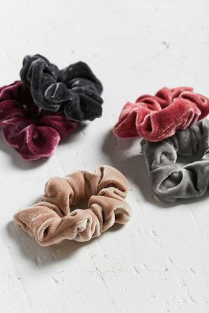 Velvet Hair Scrunchie Set | Urban Outfitters