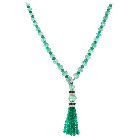 622.30 Carat Emerald and Diamond Baguette Tassel Necklace For Sale at 1stDibs