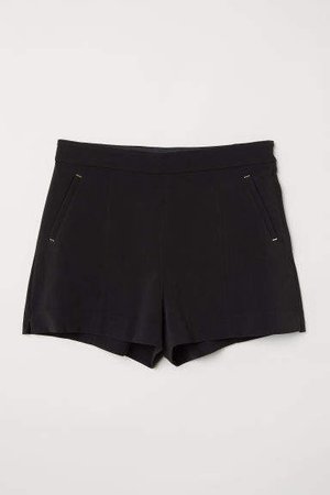 H&M+ Tailored Shorts - Black
