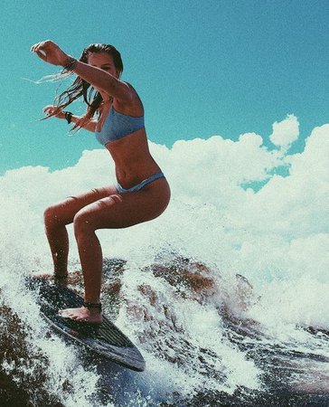summer aesthetic surfer girl