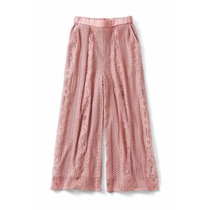 pink cropped pants