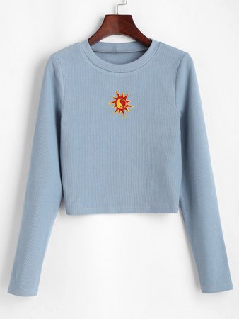 [26% OFF] 2020 ZAFUL Oriental Sun Embroidered Knitted Crop Sweatshirt In BLUE GRAY | ZAFUL