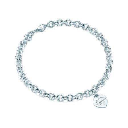 Return to Tiffany® heart tag necklace in sterling silver. | Tiffany & Co.