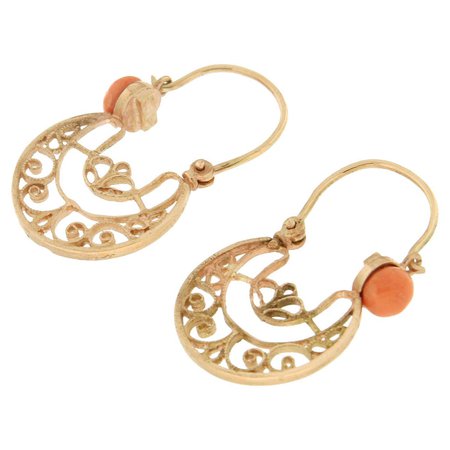 Handcraft Coral 14 Karat Yellow Gold Dangle Earrings For Sale at 1stDibs