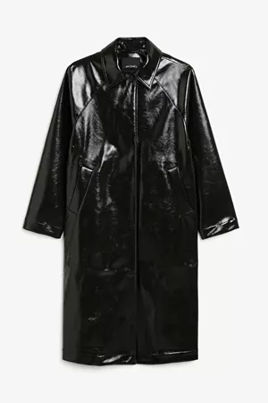 Long patent coat - Black magic - Coats & Jackets - Monki SE