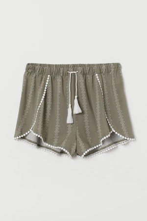 Lace-trimmed Shorts - Green