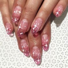 Fennixia Pink Nails
