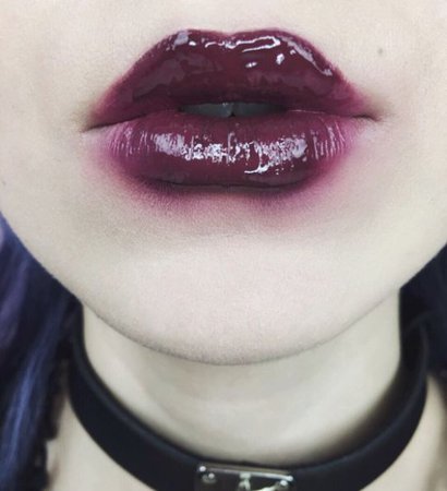 goth aesthetic makeup