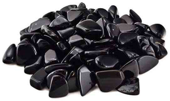 Tumbled obsidian stones