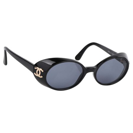 CHANEL c.1990's Black Oval Goggle Gold CC Logo Plastic Sunglasses 05976 w/Box For Sale at 1stDibs