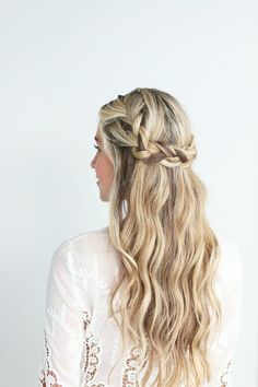 (13) Braided Crown with Loose Waves