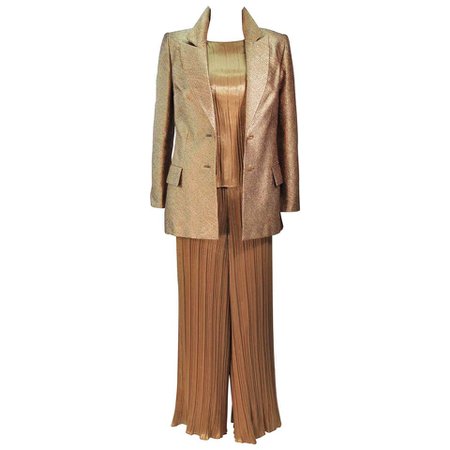TRAVILLA Gold Metallic Silk Lame Pant Suit Ensemble Size 6 For Sale at 1stdibs
