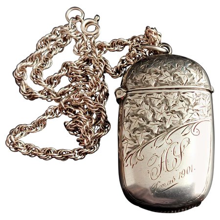 Antique Silver Vesta Case, Xmas 1901, Ivy Engraved, Silver Chain Necklace For Sale at 1stDibs