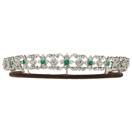 1910 Edwardian Tiara Necklace and Bracelets with Emerald, Diamond and Platinum