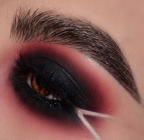 @AlexaLink on instagram Red and black Smokey eye | Smoky eye makeup, Red eye makeup, Black smokey eye