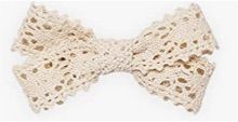 lace bow