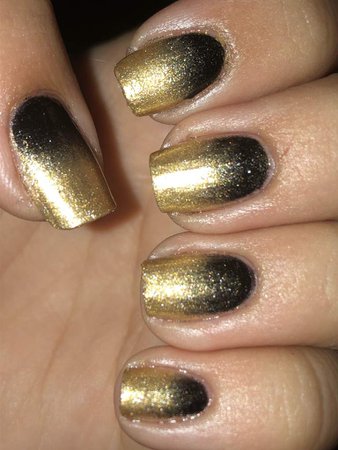 Black/Gold Nails