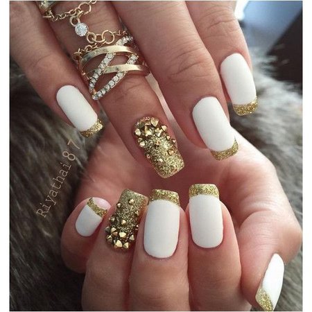 White & Gold Nails