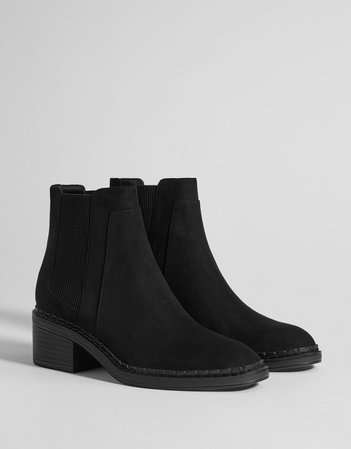 Flat Black Chelsea Boots