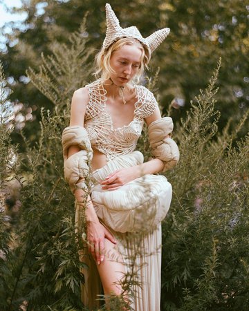 zoë gustavia anna whalen on Instagram: "~ look 8 ~ corporeal beings, thought forms draped jersey hips, basketwoven horn hat and corset top using @lineapiu_italia yarn cased…"
