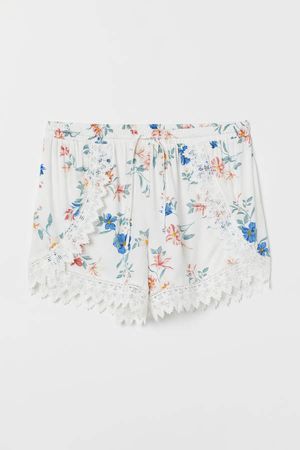 H&M+ Shorts with Lace - White