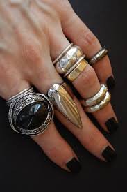 black nails with chunky rings - Google Search