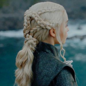 Emilia Clarke as Daenerys Targaryen (GOT)