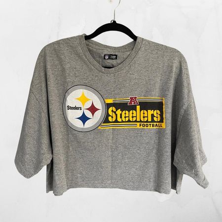 Pittsburgh Steelers Cropped Cut Off T-Shirt Size:... - Depop