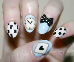 Alice In Wonderland Nails