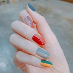 Split Color Nails
