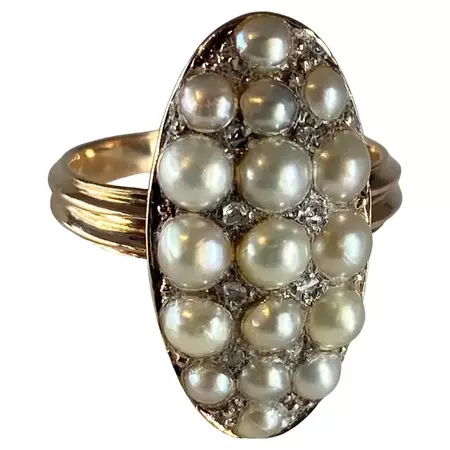 18 Carat Gold Ring, Marquise, Set with 17 Fine Pearls and Diamonds, circa 1880 For Sale at 1stDibs
