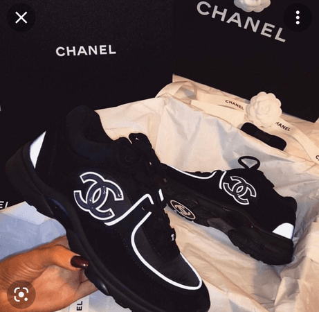 Chanel sneakers 👟