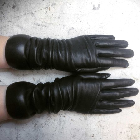 Black Leather Victorian Gloves