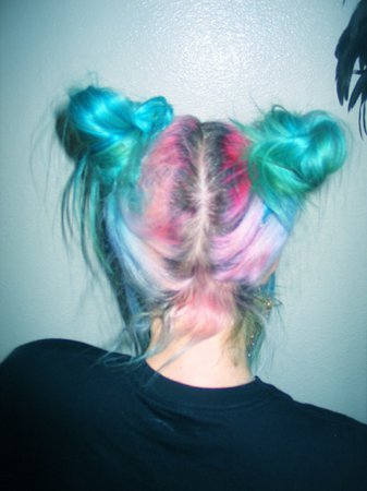 Pink & Turquoise Space Buns