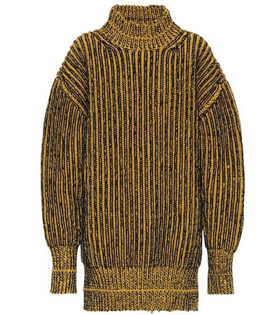 Oversized wool sweater