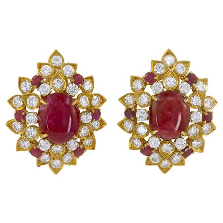 Van Cleef and Arpels Diamond Cabochon Ruby Yellow Gold Ear Clips For Sale at 1stDibs