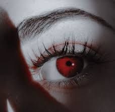 vampire eyes aesthetic - Pesquisa Google