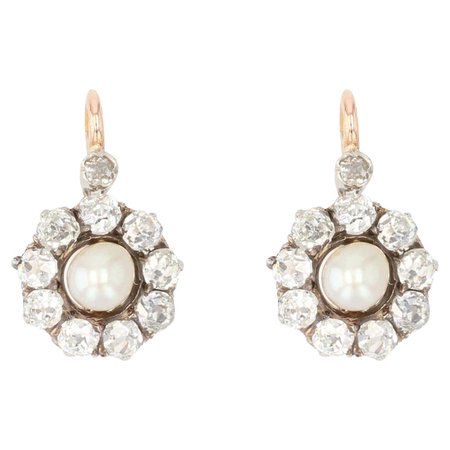 French 19th Century Natural Pearl Diamond 18 Karat Rose Gold Lever-Back Earrings For Sale at 1stDibs