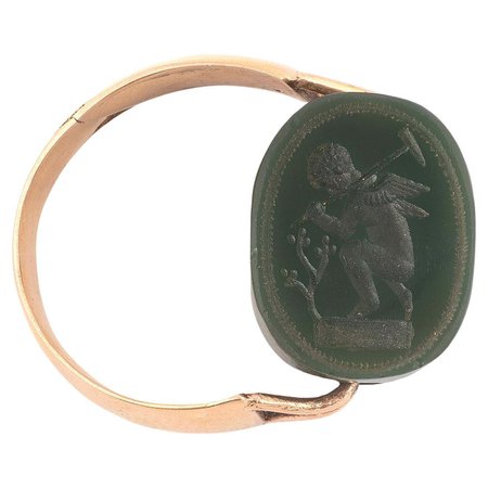 Antique Gold and Bloodstone Intaglio Ring For Sale at 1stDibs