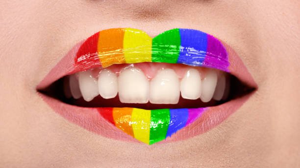 girl-smile-lgbtq-concept-love-makeup-picture-id1144968521 (612×344)