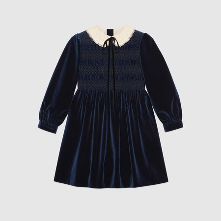 Blue Petit velvet dress with bow brooch | GUCCI® PT