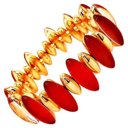 Vhernier 2011 Fuseau Collection Red Carnelian Rock Crystal Rose Gold Bracelet For Sale at 1stDibs