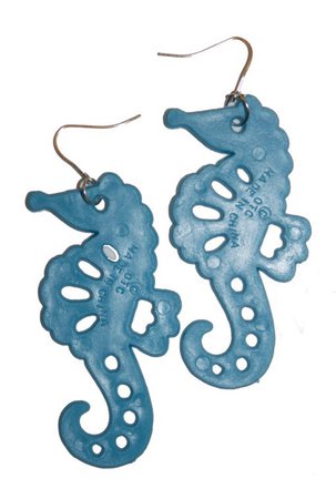 kitschy seahorse earrings
