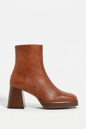 UO Velo Brown Heeled Boots | Urban Outfitters UK