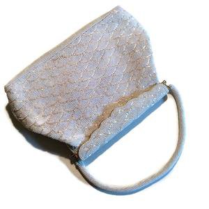 Fish Scale Inspired Shimmering White Beaded Handbag circa 1960s – Dorothea's Closet Vintage