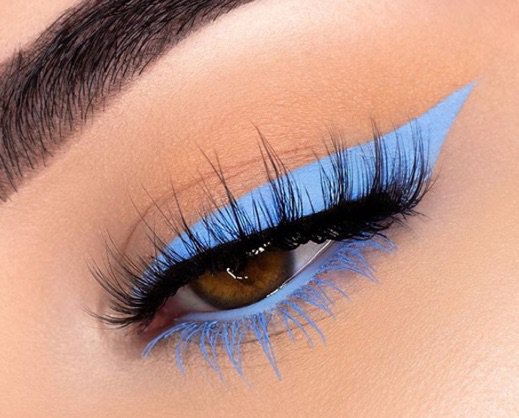 sky blue eye makeup