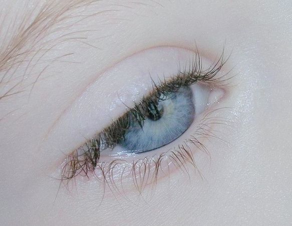 light blue eyes ♡