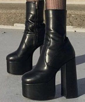 lamoda black platform boots