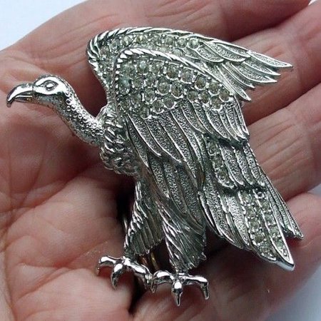 vulture brooch pin