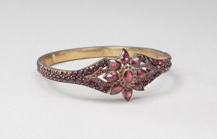 Fashions From History: Jewellery Set Late 19th Century Philadelphia Museum of Art